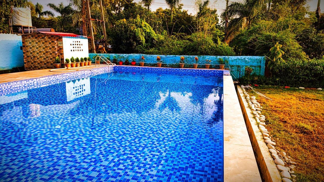 Wanderlust Corbett Resort Garjia Esterno foto